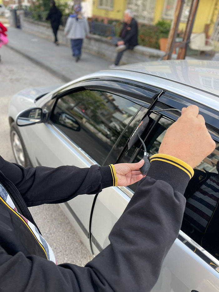 Manyas Oto Kilitçisi